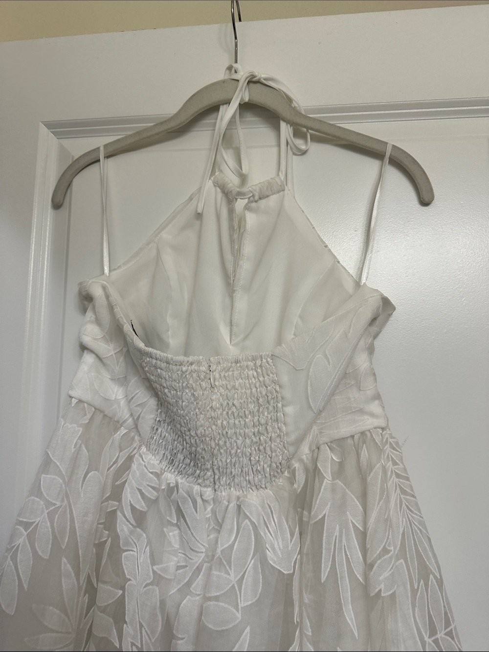 DO+BE Women’s White Leaf-Embroidered Mini Halter Party Dress-NWT - Size M - Picture 6 of 12